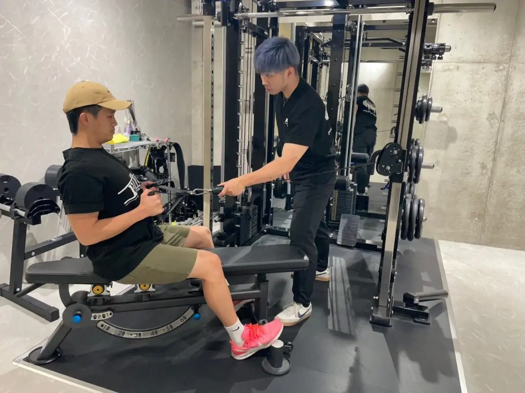 ジムトレーニング 公式】FANG パーソナルジム